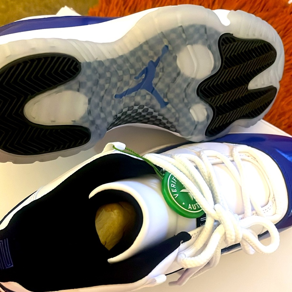 Authentic Jordan 11’s Retro Low - Picture 5 of 5